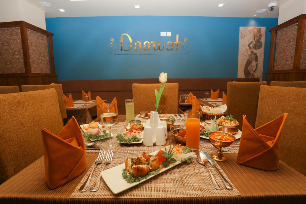 Yatri Suites And Spa Kathmandu Buitenkant foto