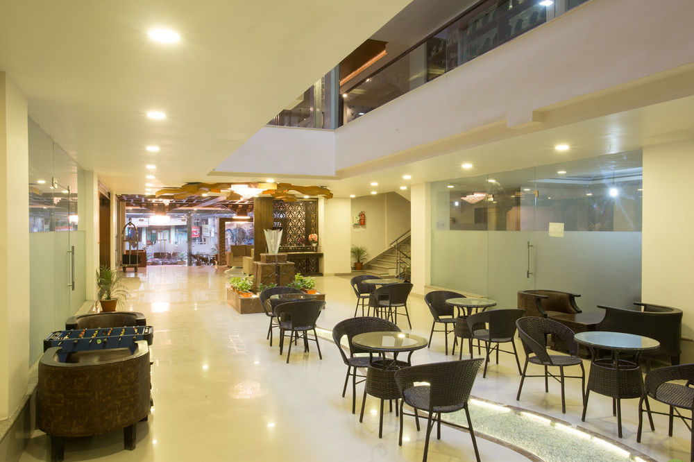 Yatri Suites And Spa Kathmandu Buitenkant foto