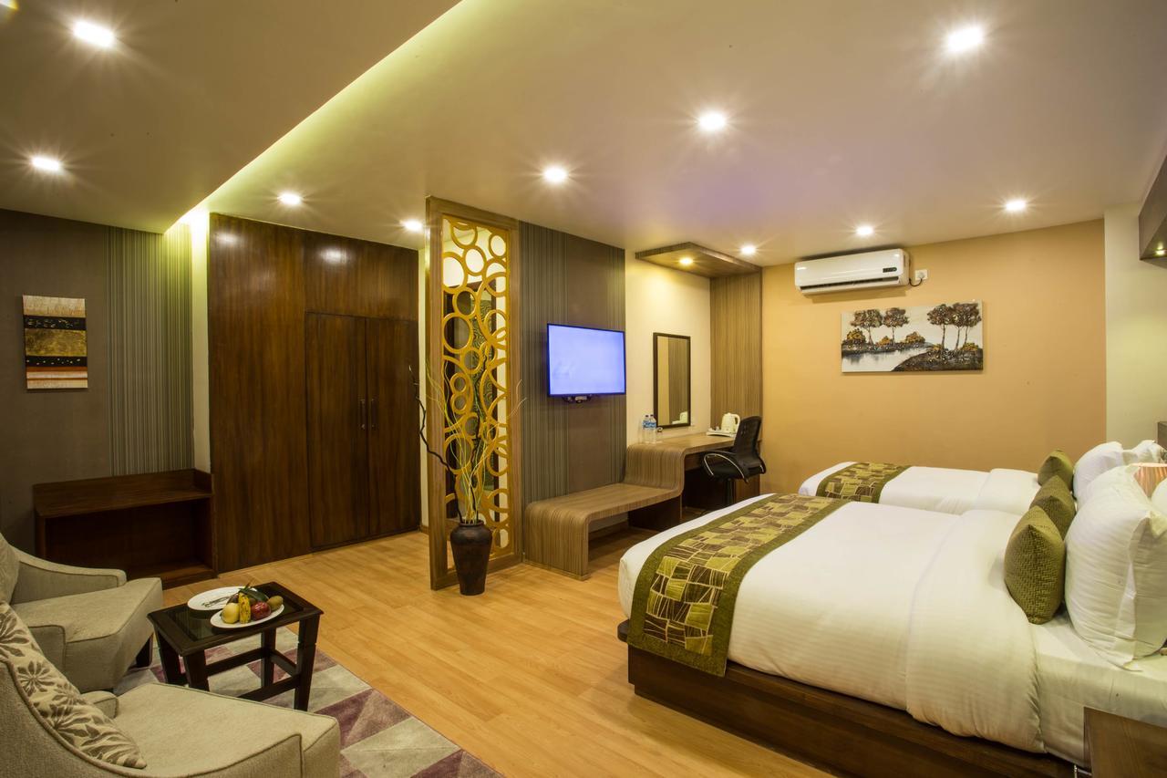 Yatri Suites And Spa Kathmandu Buitenkant foto