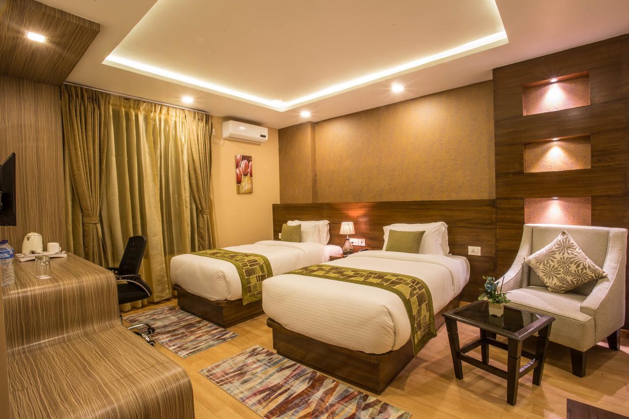 Yatri Suites And Spa Kathmandu Buitenkant foto