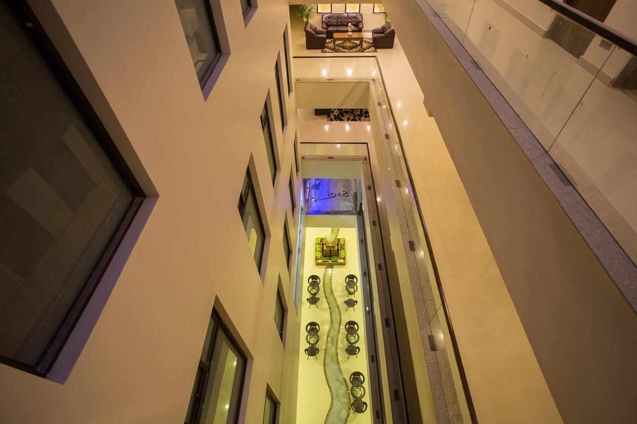 Yatri Suites And Spa Kathmandu Buitenkant foto