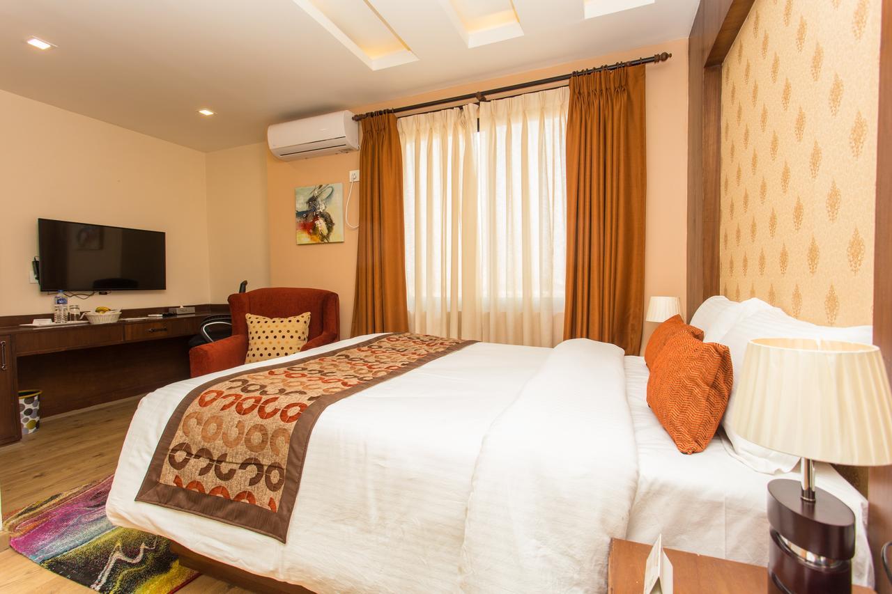 Yatri Suites And Spa Kathmandu Buitenkant foto
